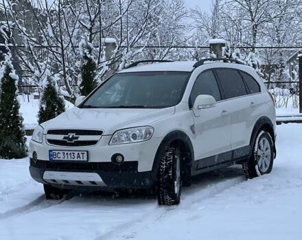 Белый Шевроле Каптива, объемом двигателя 1.99 л и пробегом 245 тыс. км за 8700 $, фото 1 на Automoto.ua
