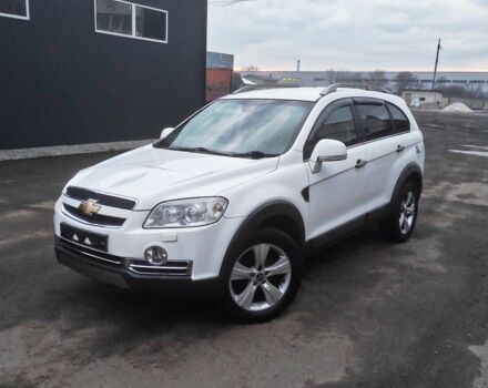 Белый Шевроле Каптива, объемом двигателя 0 л и пробегом 242 тыс. км за 3350 $, фото 1 на Automoto.ua