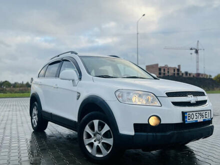 Шевроле Каптива 2010 в Луцке на Automoto.ua Белый Шевроле Каптива, объемом двигателя 2.41 л и пробегом 187 тыс. км за 7600 $, фото 1 на Automoto.ua