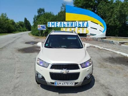 Білий Шевроле Каптіва, об'ємом двигуна 2.23 л та пробігом 270 тис. км за 11000 $, фото 1 на Automoto.ua