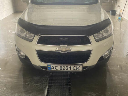 Белый Шевроле Каптива, объемом двигателя 2.23 л и пробегом 170 тыс. км за 10750 $, фото 1 на Automoto.ua