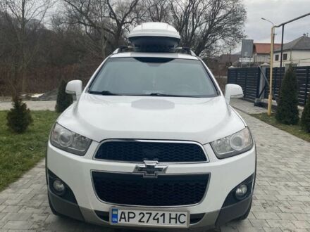 Білий Шевроле Каптіва, об'ємом двигуна 2.4 л та пробігом 350 тис. км за 8999 $, фото 1 на Automoto.ua