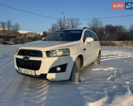 Белый Шевроле Каптива, объемом двигателя 2.23 л и пробегом 320 тыс. км за 10700 $, фото 1 на Automoto.ua