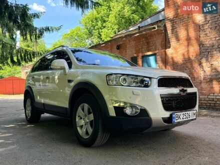 Білий Шевроле Каптіва, об'ємом двигуна 2.23 л та пробігом 183 тис. км за 11800 $, фото 1 на Automoto.ua