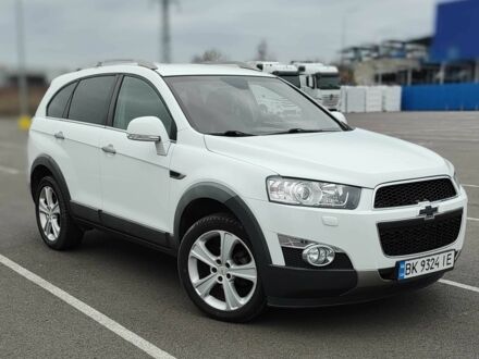 Білий Шевроле Каптіва, об'ємом двигуна 2.2 л та пробігом 178 тис. км за 12500 $, фото 1 на Automoto.ua