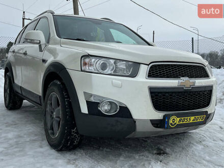 Белый Шевроле Каптива, объемом двигателя 2.23 л и пробегом 115 тыс. км за 9100 $, фото 1 на Automoto.ua