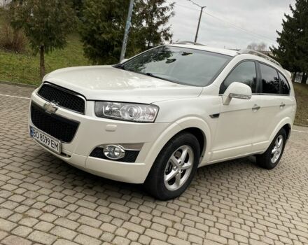 Белый Шевроле Каптива, объемом двигателя 2.2 л и пробегом 174 тыс. км за 9950 $, фото 1 на Automoto.ua