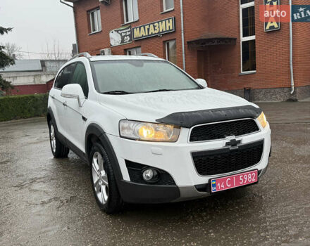 Белый Шевроле Каптива, объемом двигателя 2.2 л и пробегом 158 тыс. км за 10999 $, фото 1 на Automoto.ua