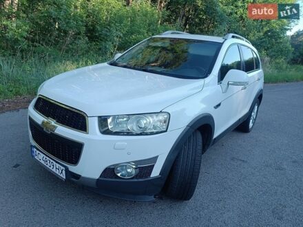 Білий Шевроле Каптіва, об'ємом двигуна 2.2 л та пробігом 248 тис. км за 9900 $, фото 1 на Automoto.ua