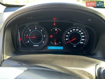 Белый Шевроле Каптива, объемом двигателя 2.23 л и пробегом 200 тыс. км за 11000 $, фото 1 на Automoto.ua
