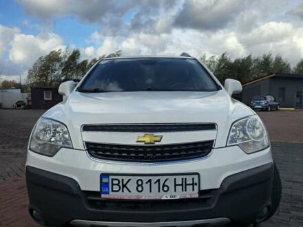Шевроле Каптива 2013 в Ровно на Automoto.ua Белый Шевроле Каптива, объемом двигателя 2.38 л и пробегом 124 тыс. км за 8800 $, фото 1 на Automoto.ua