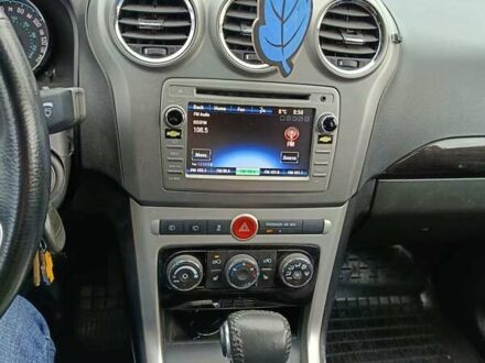 Шевроле Каптива 2014 в Киеве на Automoto.ua Белый Шевроле Каптива, объемом двигателя 2.4 л и пробегом 139 тыс. км за 10000 $, фото 1 на Automoto.ua