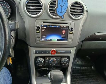 Білий Шевроле Каптіва, об'ємом двигуна 2.4 л та пробігом 139 тис. км за 10000 $, фото 1 на Automoto.ua