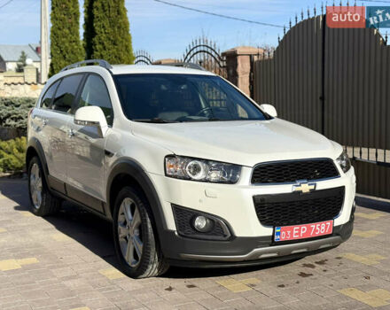 Белый Шевроле Каптива, объемом двигателя 2.2 л и пробегом 200 тыс. км за 13604 $, фото 1 на Automoto.ua