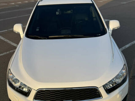 Белый Шевроле Каптива, объемом двигателя 2.23 л и пробегом 228 тыс. км за 12499 $, фото 1 на Automoto.ua