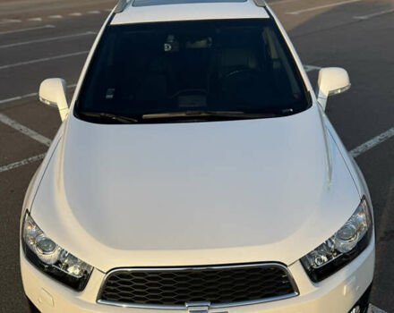 Белый Шевроле Каптива, объемом двигателя 2.23 л и пробегом 228 тыс. км за 12499 $, фото 1 на Automoto.ua