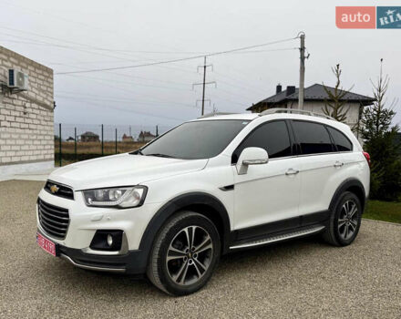 Белый Шевроле Каптива, объемом двигателя 1.96 л и пробегом 180 тыс. км за 15200 $, фото 1 на Automoto.ua