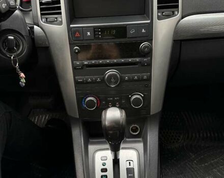 Бежевый Шевроле Каптива, объемом двигателя 2.4 л и пробегом 150 тыс. км за 8700 $, фото 9 на Automoto.ua