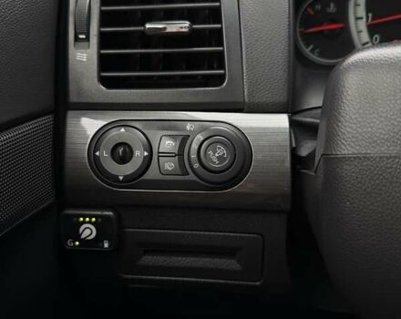 Бежевый Шевроле Каптива, объемом двигателя 2.4 л и пробегом 150 тыс. км за 8700 $, фото 11 на Automoto.ua