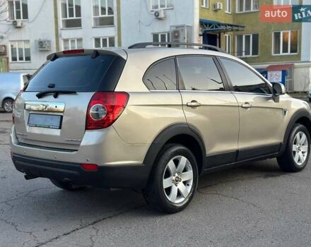 Бежевий Шевроле Каптіва, об'ємом двигуна 2.4 л та пробігом 155 тис. км за 6550 $, фото 5 на Automoto.ua