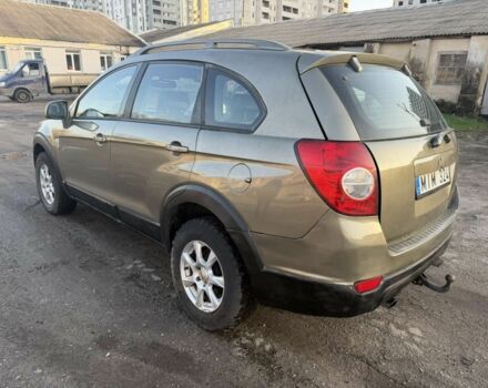 Бежевый Шевроле Каптива, объемом двигателя 2 л и пробегом 252 тыс. км за 4000 $, фото 1 на Automoto.ua