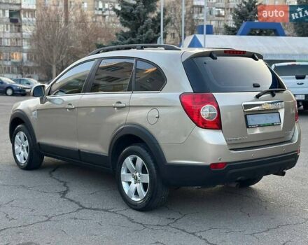 Бежевий Шевроле Каптіва, об'ємом двигуна 2.4 л та пробігом 155 тис. км за 6550 $, фото 6 на Automoto.ua