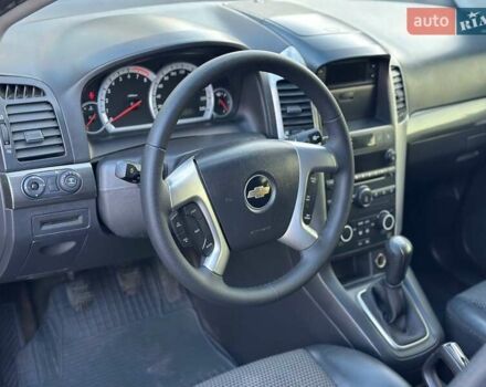 Бежевий Шевроле Каптіва, об'ємом двигуна 2.4 л та пробігом 155 тис. км за 6550 $, фото 9 на Automoto.ua