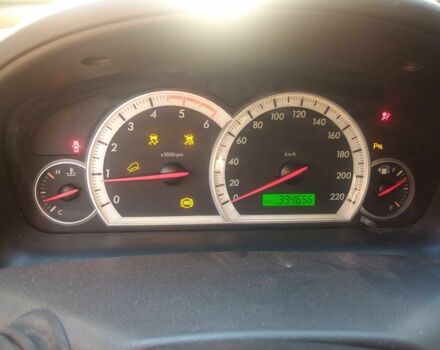 Бежевый Шевроле Каптива, объемом двигателя 2 л и пробегом 330 тыс. км за 3660 $, фото 6 на Automoto.ua