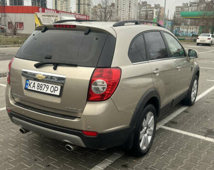 Бежевий Шевроле Каптіва, об'ємом двигуна 3.2 л та пробігом 197 тис. км за 7200 $, фото 2 на Automoto.ua