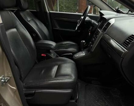 Бежевый Шевроле Каптива, объемом двигателя 2.4 л и пробегом 150 тыс. км за 8700 $, фото 12 на Automoto.ua