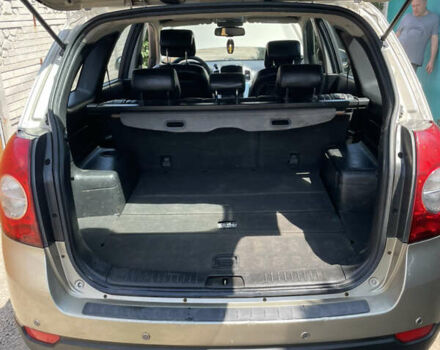 Бежевый Шевроле Каптива, объемом двигателя 2.41 л и пробегом 249 тыс. км за 8300 $, фото 13 на Automoto.ua