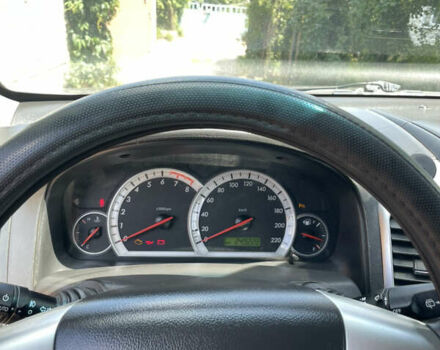 Бежевый Шевроле Каптива, объемом двигателя 2.41 л и пробегом 249 тыс. км за 8300 $, фото 9 на Automoto.ua