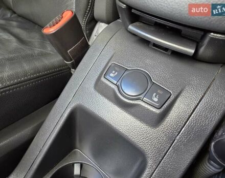 Шевроле Каптіва 2010 у Хмельницькому на Automoto.ua Бежевий Шевроле Каптіва, об'ємом двигуна 2.4 л та пробігом 166 тис. км за 9499 $, фото 53 на Automoto.ua