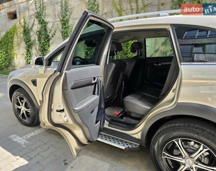 Шевроле Каптіва 2010 у Хмельницькому на Automoto.ua Бежевий Шевроле Каптіва, об'ємом двигуна 2.4 л та пробігом 166 тис. км за 9499 $, фото 56 на Automoto.ua