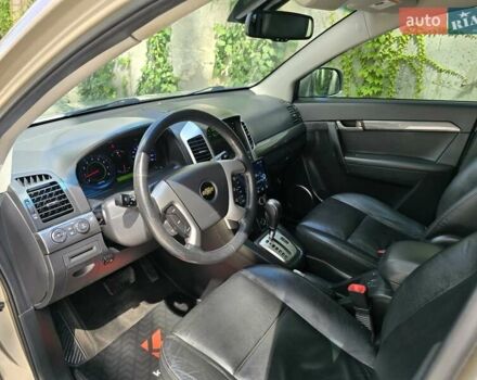 Шевроле Каптіва 2010 у Хмельницькому на Automoto.ua Бежевий Шевроле Каптіва, об'ємом двигуна 2.4 л та пробігом 166 тис. км за 9499 $, фото 27 на Automoto.ua