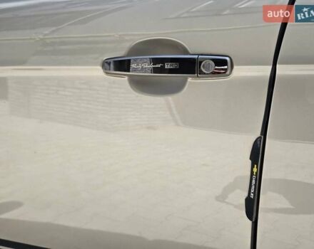 Шевроле Каптіва 2010 у Хмельницькому на Automoto.ua Бежевий Шевроле Каптіва, об'ємом двигуна 2.4 л та пробігом 166 тис. км за 9499 $, фото 22 на Automoto.ua