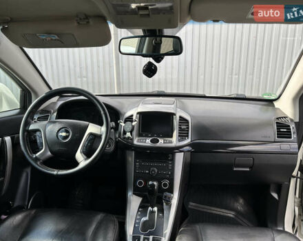 Бежевый Шевроле Каптива, объемом двигателя 2.2 л и пробегом 286 тыс. км за 10500 $, фото 12 на Automoto.ua