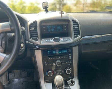 Бежевий Шевроле Каптіва, об'ємом двигуна 2.2 л та пробігом 150 тис. км за 11000 $, фото 7 на Automoto.ua
