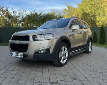 Бежевый Шевроле Каптива, объемом двигателя 3 л и пробегом 178 тыс. км за 12900 $, фото 2 на Automoto.ua