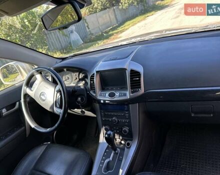 Бежевый Шевроле Каптива, объемом двигателя 2.23 л и пробегом 170 тыс. км за 13500 $, фото 6 на Automoto.ua