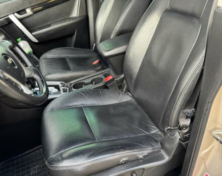 Бежевый Шевроле Каптива, объемом двигателя 3 л и пробегом 178 тыс. км за 12900 $, фото 33 на Automoto.ua