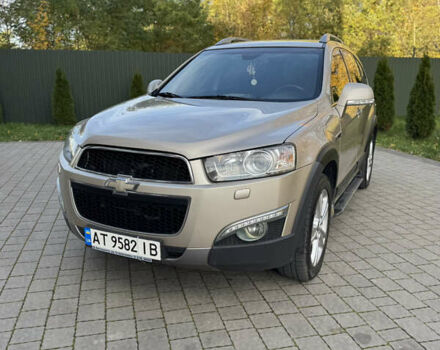 Бежевый Шевроле Каптива, объемом двигателя 3 л и пробегом 178 тыс. км за 12900 $, фото 1 на Automoto.ua