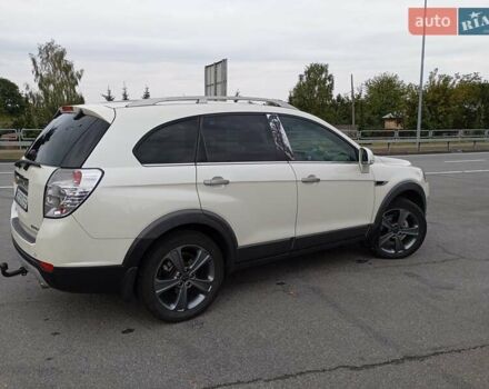 Бежевий Шевроле Каптіва, об'ємом двигуна 2.2 л та пробігом 250 тис. км за 11500 $, фото 2 на Automoto.ua