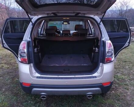 Бежевый Шевроле Каптива, объемом двигателя 3 л и пробегом 77 тыс. км за 12999 $, фото 1 на Automoto.ua