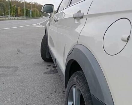 Бежевий Шевроле Каптіва, об'ємом двигуна 2.2 л та пробігом 250 тис. км за 11500 $, фото 7 на Automoto.ua