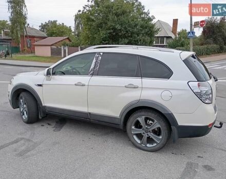 Бежевий Шевроле Каптіва, об'ємом двигуна 2.2 л та пробігом 250 тис. км за 11500 $, фото 3 на Automoto.ua