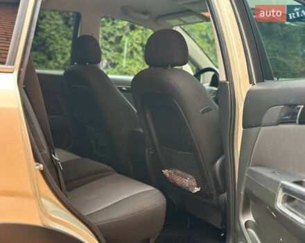 Бежевый Шевроле Каптива, объемом двигателя 2.38 л и пробегом 122 тыс. км за 6999 $, фото 14 на Automoto.ua