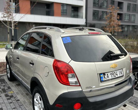 Бежевый Шевроле Каптива, объемом двигателя 2.38 л и пробегом 247 тыс. км за 9000 $, фото 5 на Automoto.ua