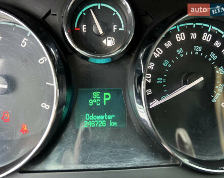 Бежевый Шевроле Каптива, объемом двигателя 2.38 л и пробегом 247 тыс. км за 9000 $, фото 10 на Automoto.ua