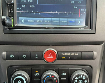 Бежевый Шевроле Каптива, объемом двигателя 2.38 л и пробегом 247 тыс. км за 9000 $, фото 14 на Automoto.ua